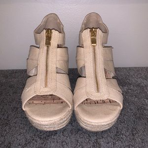 Super cute strappy wedges!!